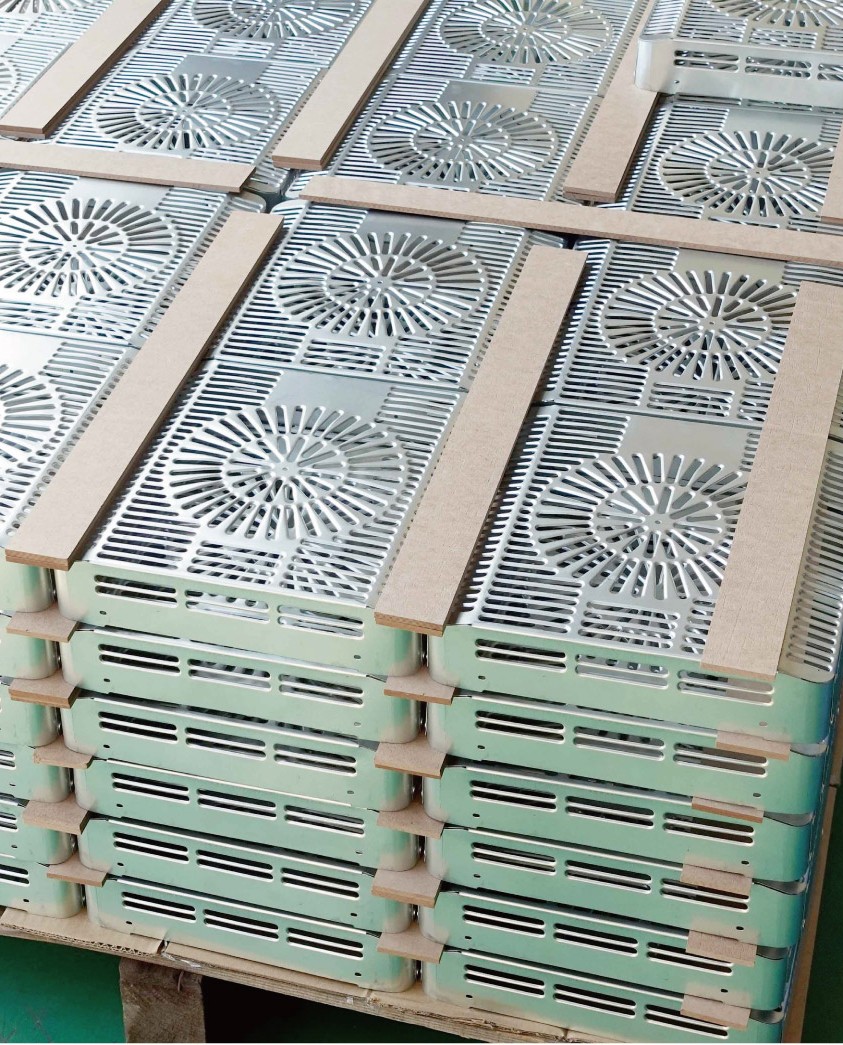 VN工場_こたつ（金属加工）_3